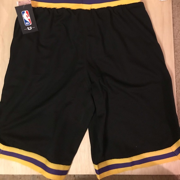 COPY - LeBron James Lakers shorts - Picture 4 of 4